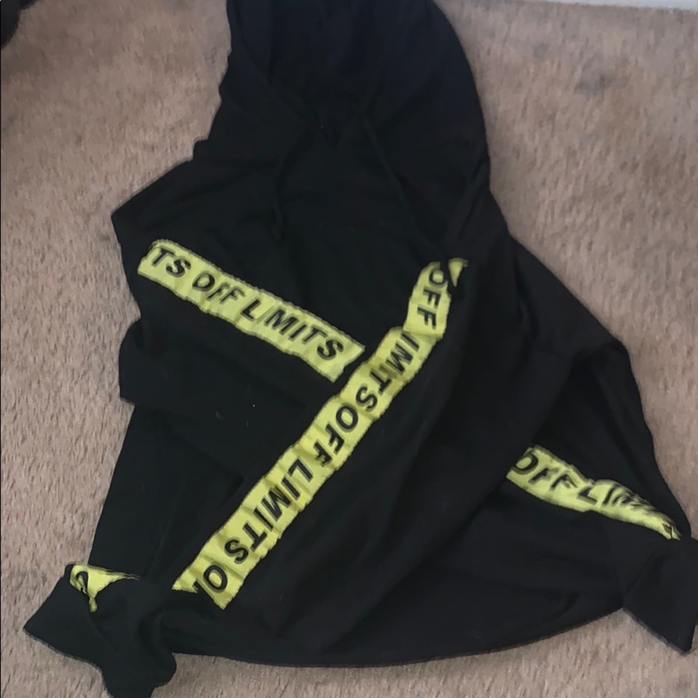 Cropped long sleeve